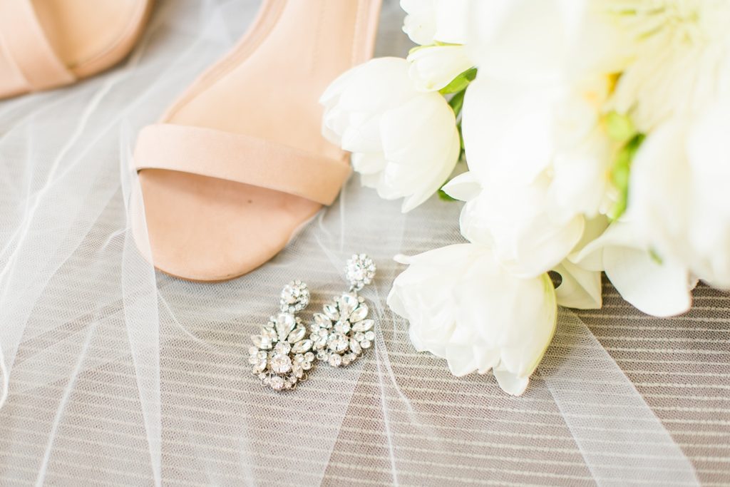 Bridal earrings, shoes